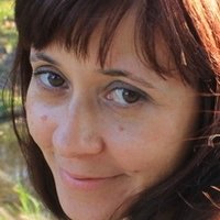 Adrienne Pierce Nue