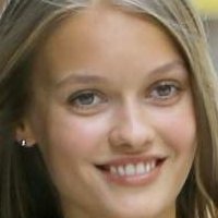 Alessia Merz Nue