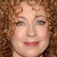 Alex Kingston Nue