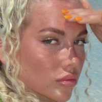 Alexa Tiziani Nue