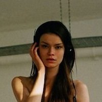 Alexandra Vittek Nue