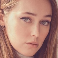 Alycia Debnam-Carey Nue
