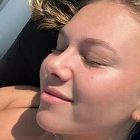 Amanda Anisimova Nue