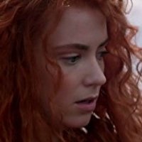 Amy Manson Nue