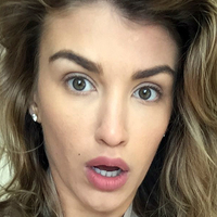 AmyWillerton Nue