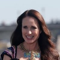 Andie MacDowell Nue