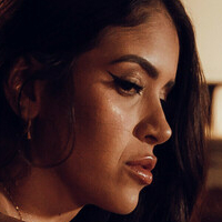 Angie Henao Nue