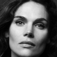 Anna Drijver Nue