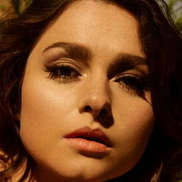 Antonia Michalsky Nue