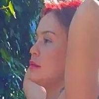 Arzu Ylmaz Nue