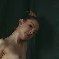 AsiaLily Nue