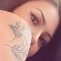 Barista Desiray Nue