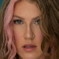 Becky Remce Nue