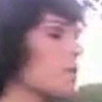 Bee Tompkins Nue