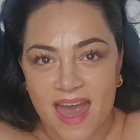 Busty Klara Nue