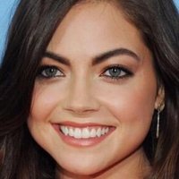 Caitlin Carver Nue