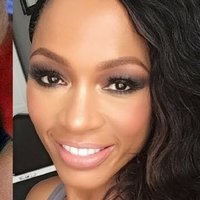 Cari Champion Nue