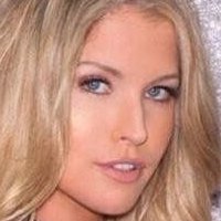 Carly Lauren Nue