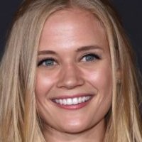 Carly Schroeder Nue
