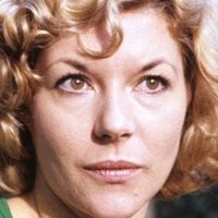 Carol Drinkwater Nue