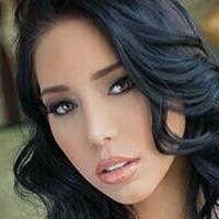 Carolina Petkoff Nue