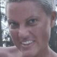 Caroline Öberg Nue