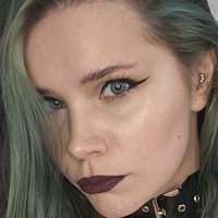 Cassie.Batty Nue