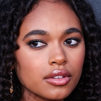 Chandler Kinney Nue