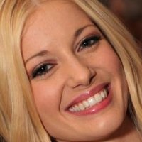 Charlotte Stokely Nue