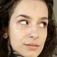 Chloe Sunderland Nue