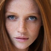 Cintia Dicker Nue
