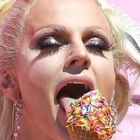 Courtney Act Nue