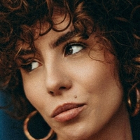 curlywiktoria Nue