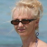 Debbie McGee Nue
