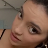 Débora Aladim Nue