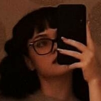 Dora Ujvarosi Nue