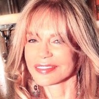 Dyan Cannon Nue