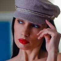 Ekaterina Besova Nue