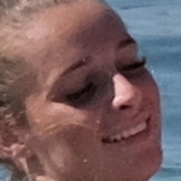 Ella Toone Nue