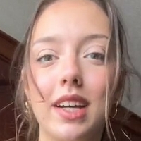 Ellie Jolly Nue