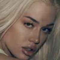 Emily Malinowski Nue