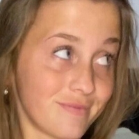 emma.everss Nue