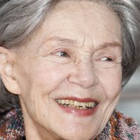 Emmanuelle Riva Nue