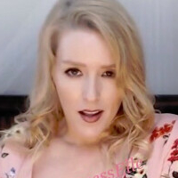 Empress Elle Nue