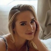 Eva Mikulski Nue