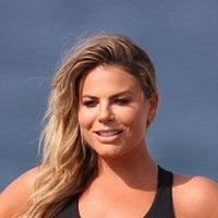 Fiona Falkiner Nue