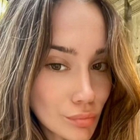 Gloria-Sophie Burkandt Nue