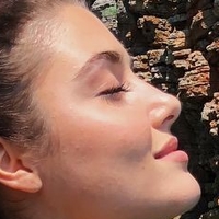 Hande Ercel Nue