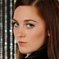 Hanna Zellers Nue