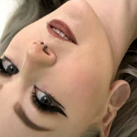 Hat jemand etwas von der hübschen lilghoul? Nue